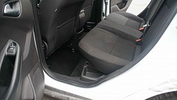 Beschädigte Ford Focus III ford-focus-12