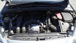 Beschädigte Peugeot 308 peugeot-308-01