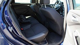 Beschädigte FordFocus III fordfocus2012-15