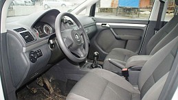 Unfallauto VW Touran White vw-touran-white-13