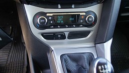 Beschädigte FordFocus III fordfocus2012-12