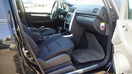 Beschädigte Mercedes B 150 Benzin mercedes-b-150-benzin-08