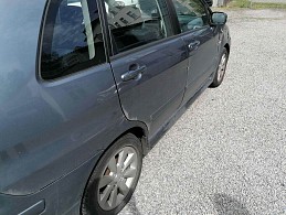 Beschädigte Suzuki Liana suzuki-liana-04