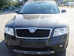 Beschädigte Skoda Oktavia Scout 4x4 skoda-oktavia-scout-4x4-10