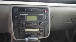 Beschädigte Ford Galaxy ford-galaxy-07