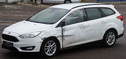 Beschädigte Ford Focus III ford-focus-02