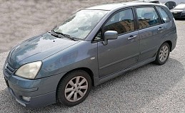 Beschädigte Suzuki Liana suzuki-liana-07