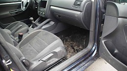 Beschädigte Golf V Variant golf-v-blau-07