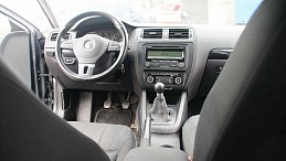 Beschädigte VW Jetta vw-jetta-15