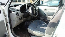 Beschädigte Renault Kangoo renault-kangoo-04