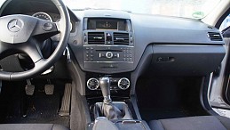 Beschädigte Mercedes C200 Limousine mercedes-c200-limousine-05