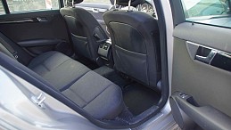 Beschädigte Mercedes C200 Limousine mercedes-c200-limousine-09