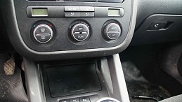 Beschädigte Golf V Variant golf-v-blau-01