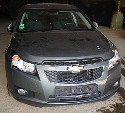 Beschädigte Chevrolet Cruse chevrolet-cruse-05