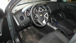 Beschädigte Chevrolet Cruse chevrolet-cruse-06