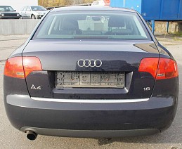 Beschädigte Audi A4 Limusine audi-a4-limusine-08